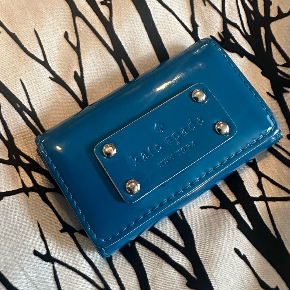 kate spade blue patent leather card case wallet. So cute!